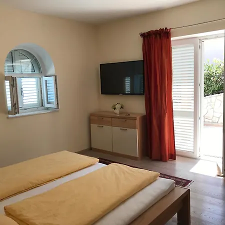 Mali Kosi Semesterbostad Vicani