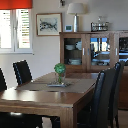 Semesterbostad Mali Kosi Vicani